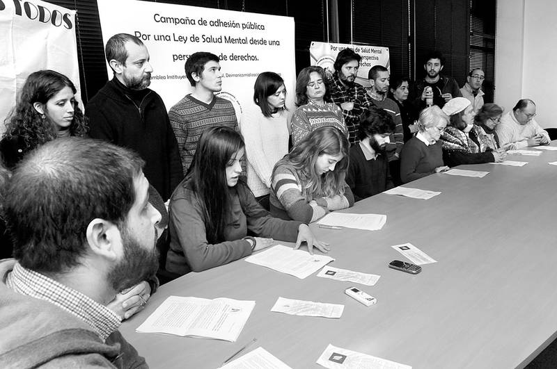 Comenzó campaña de recolección de firmas por una nueva ley de salud mental y otro modelo de atención